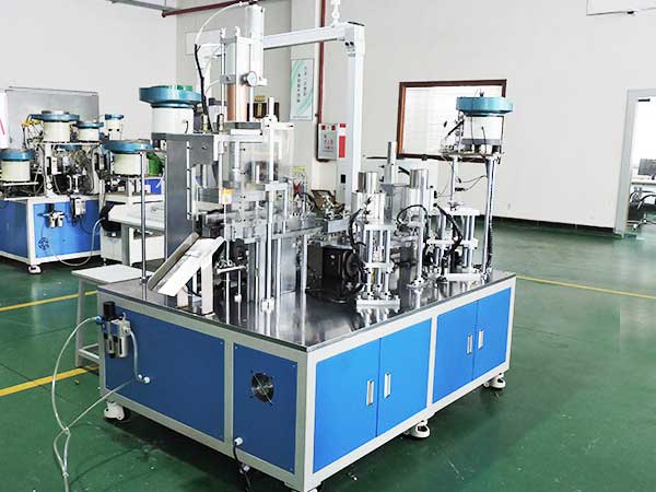 內(nèi)滑輪自動組裝機