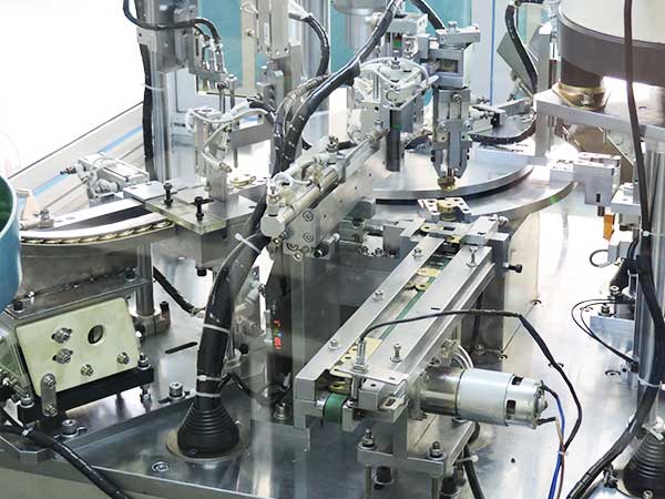 晾衣架滑輪組裝機(jī)