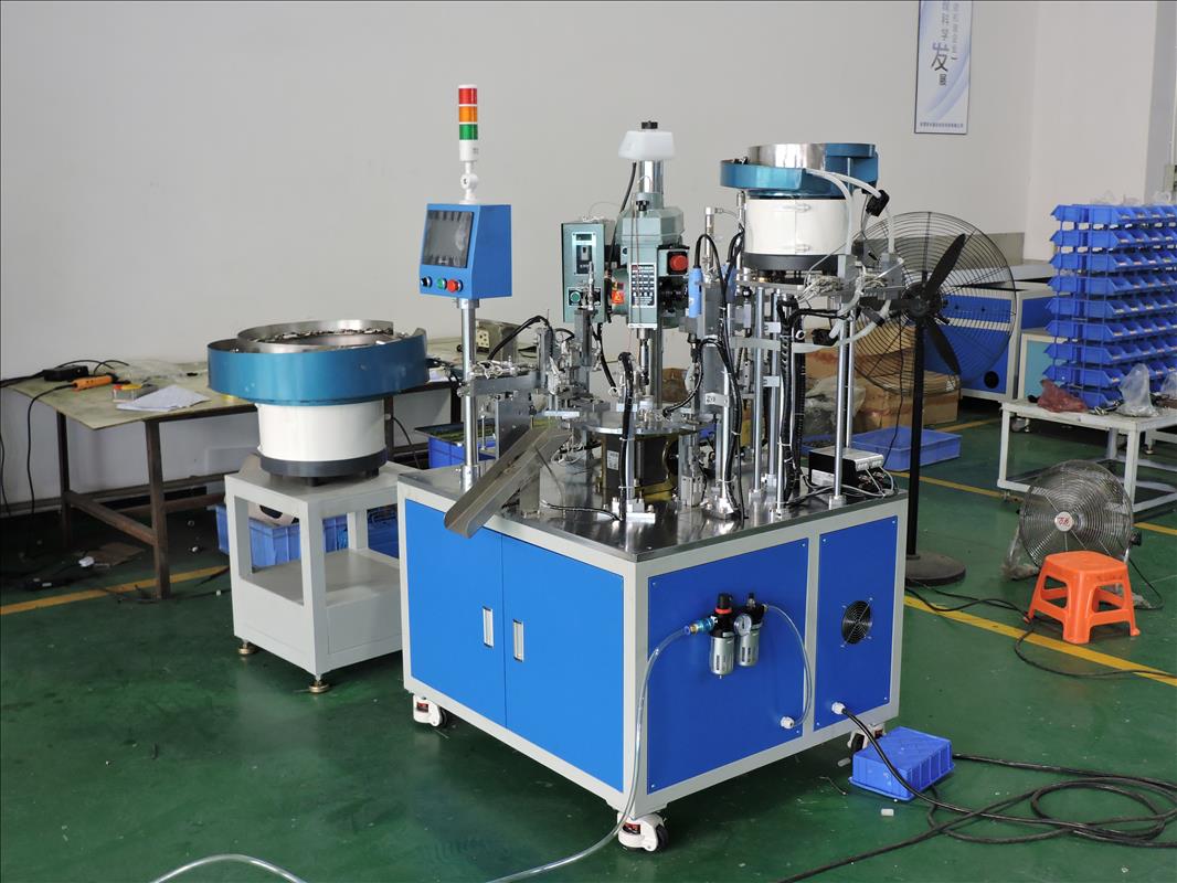 鉸鏈底座攻牙螺絲自動(dòng)機(jī)