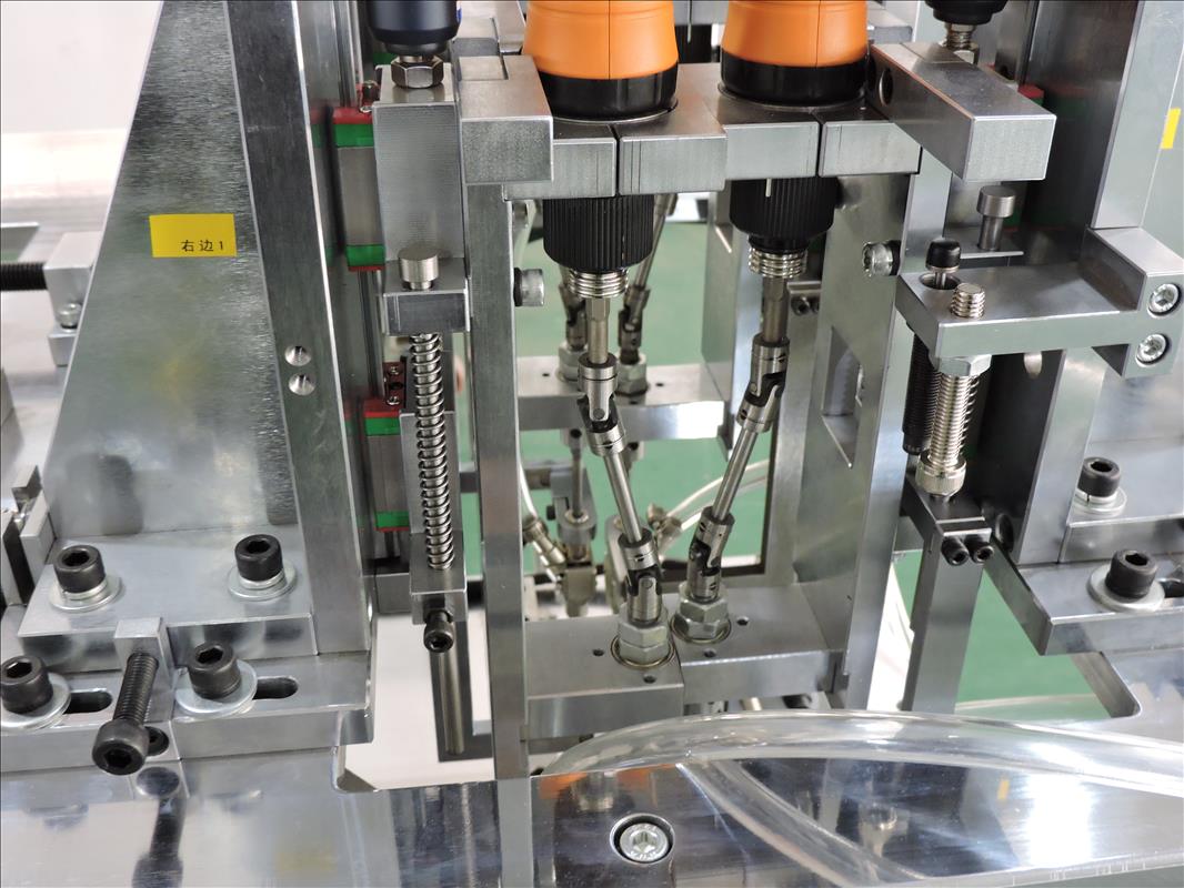 箱體自動(dòng)鎖螺絲機(jī)