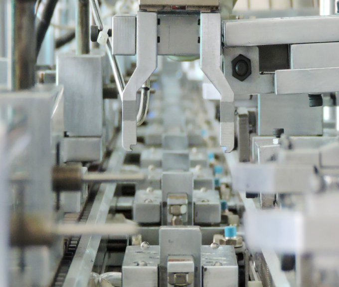 門窗滑輪自動組裝機